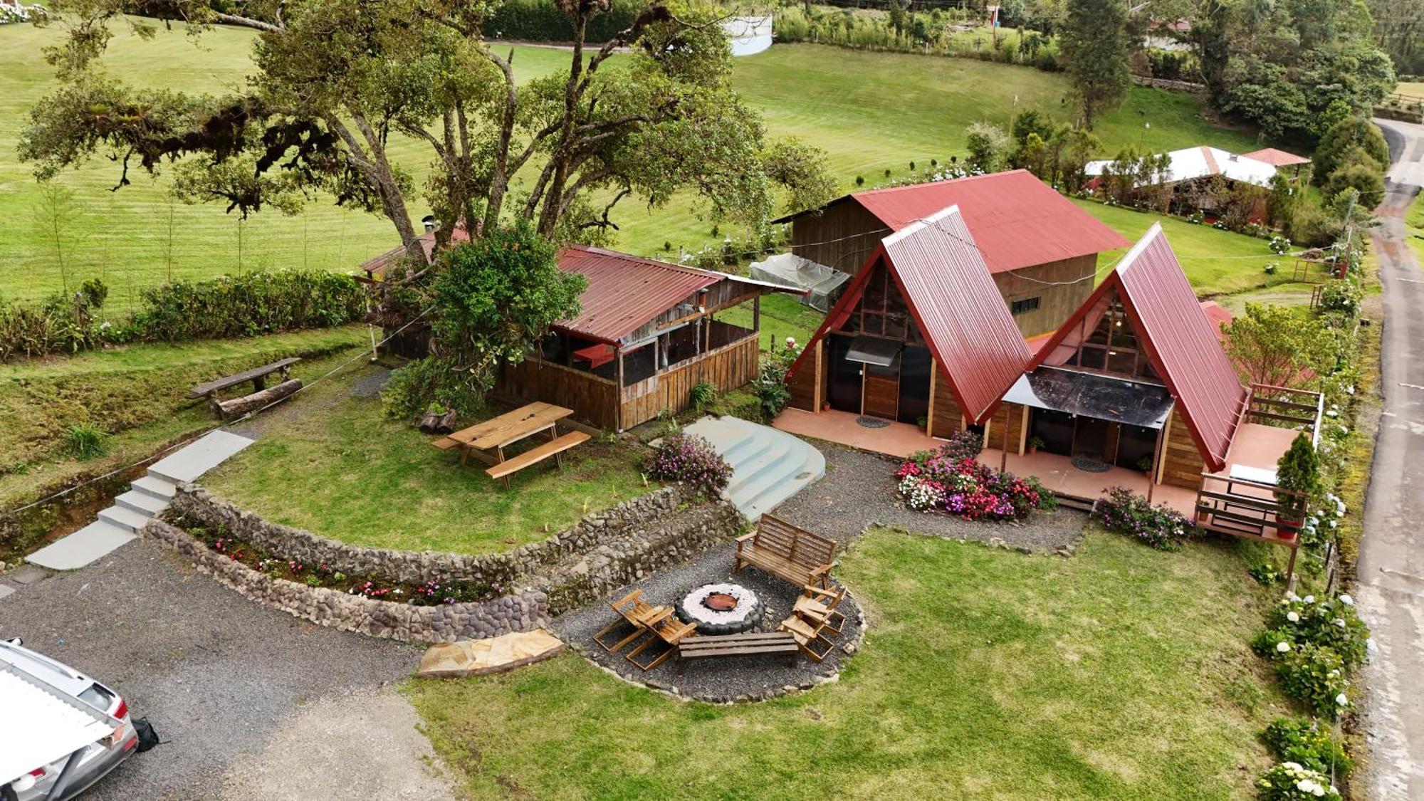 הרדיה Chalets Vistas Del Poas מראה חיצוני תמונה